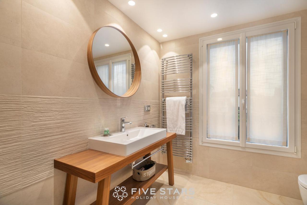 Artemys - Five Stars House
