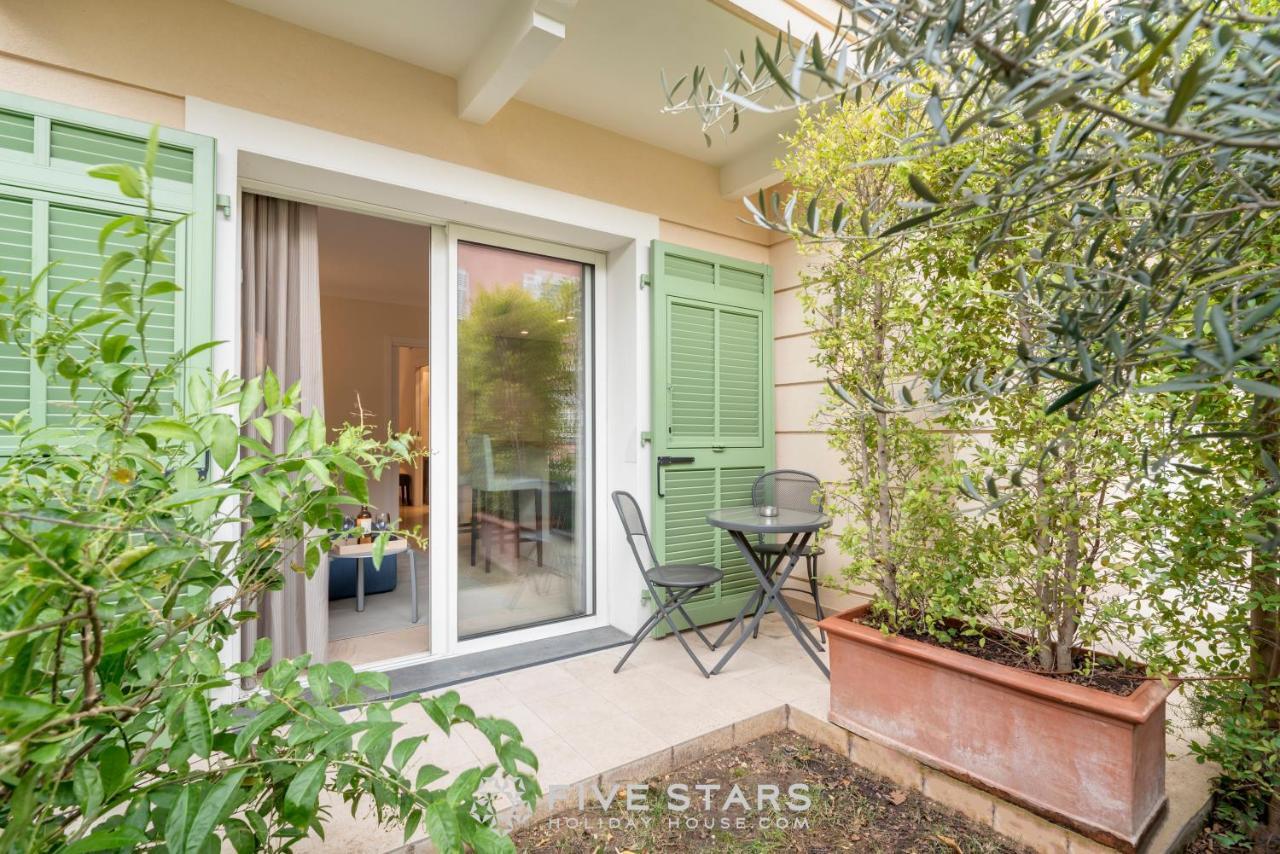 Artemys - Five Stars House *