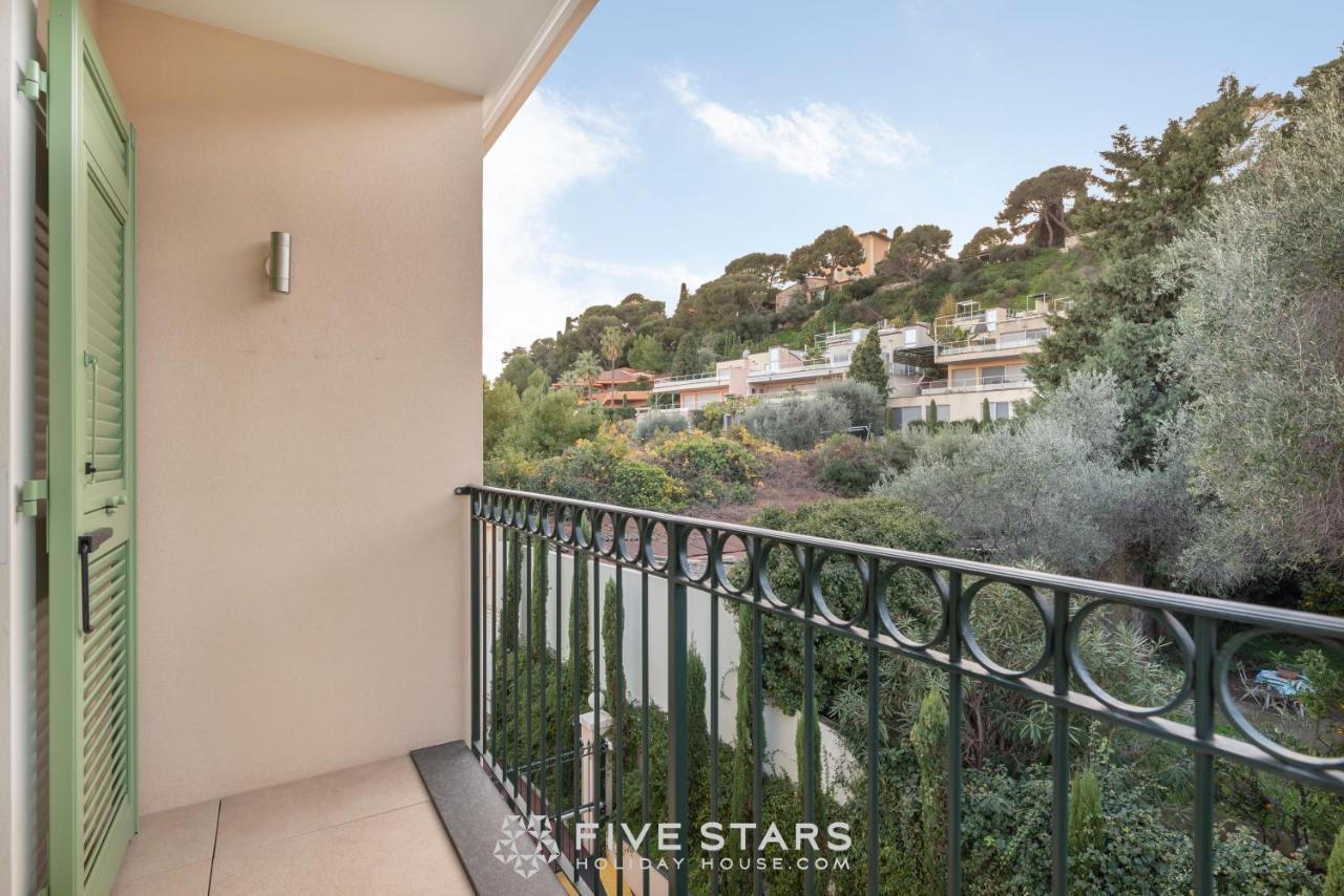 Artemys - Five Stars House