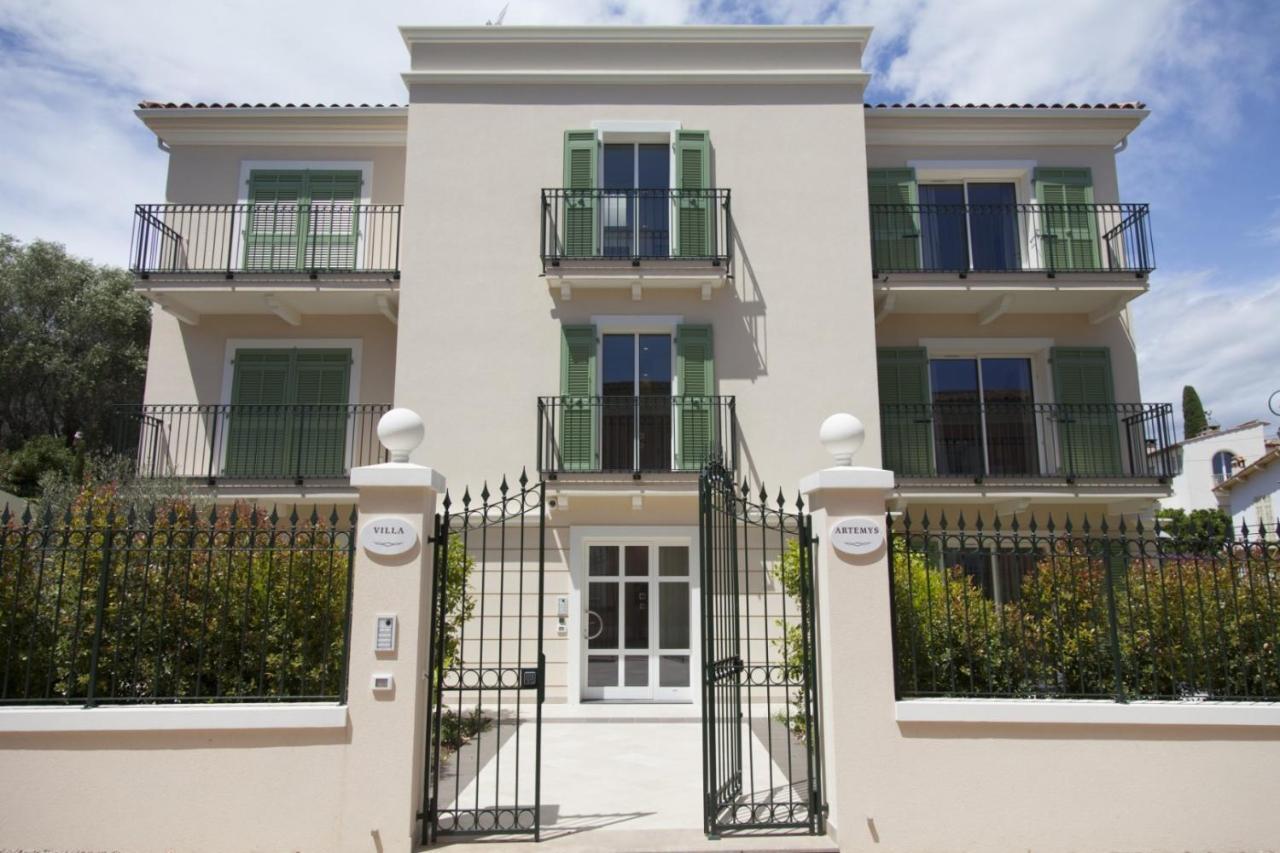 Artemys - Five Stars House